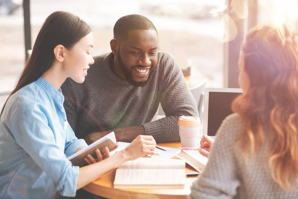 各国留学费用对比